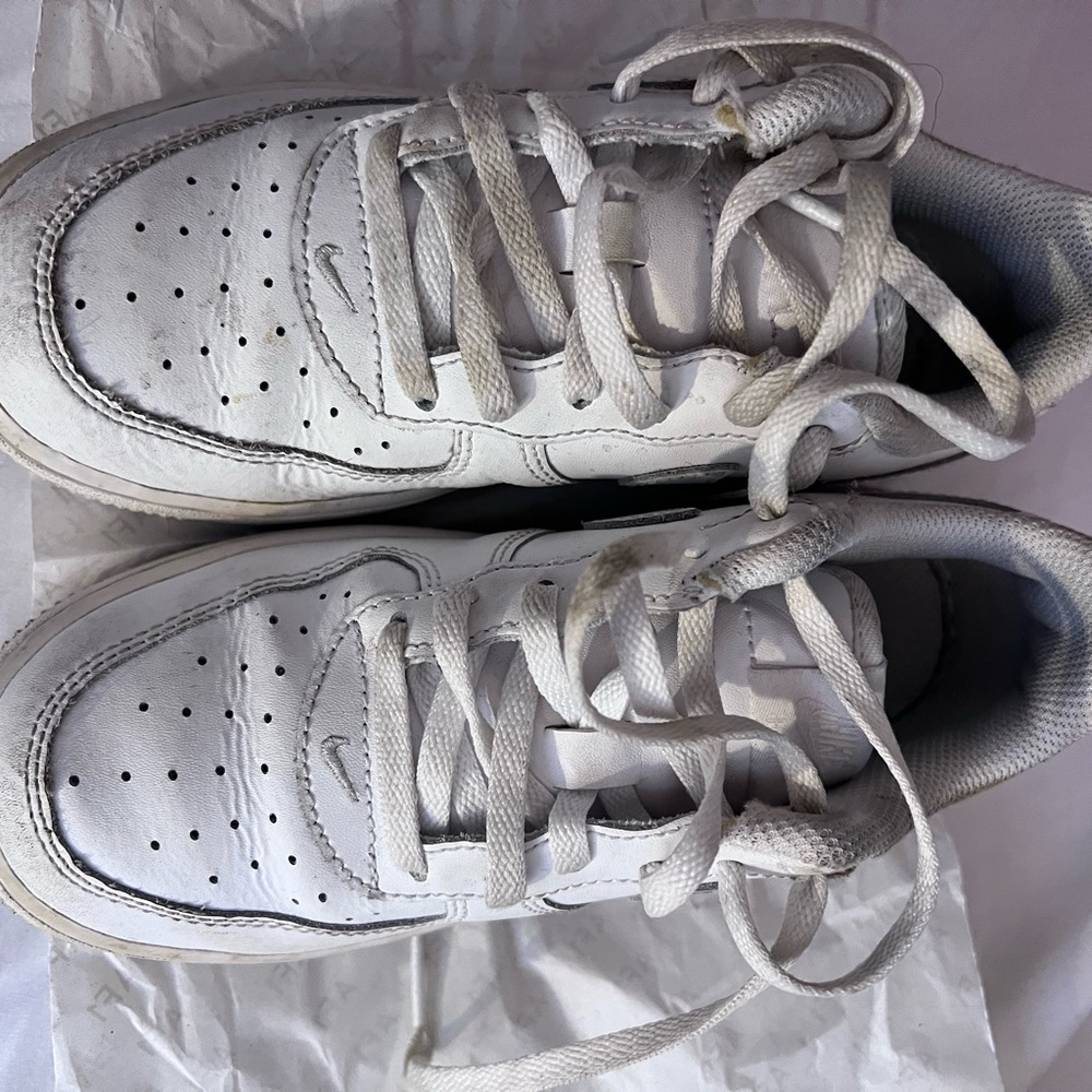 Kids Nike Air Force 1 size 1Y